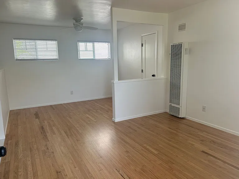 4208 Fanuel St #A-C — Photo 2