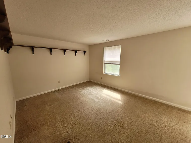 104 Corgy Dr — Photo 27