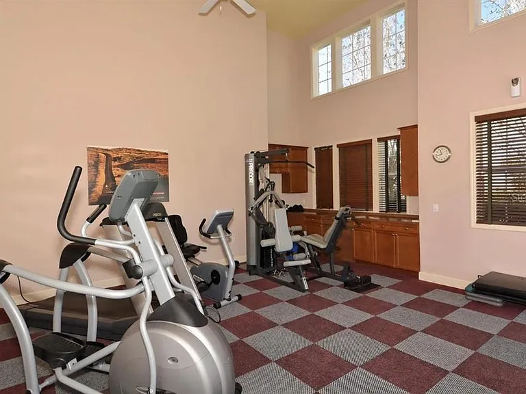 7794 Plantation Cir — Photo 17