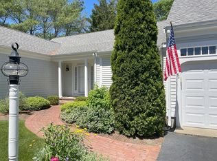 122 Falling Leaf Ln, Barnstable, MA 02630