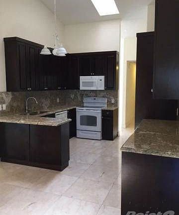 8584 eagle run drive.jpg1