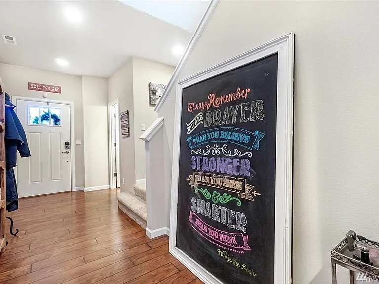 8935 Corona St NE — Photo 3
