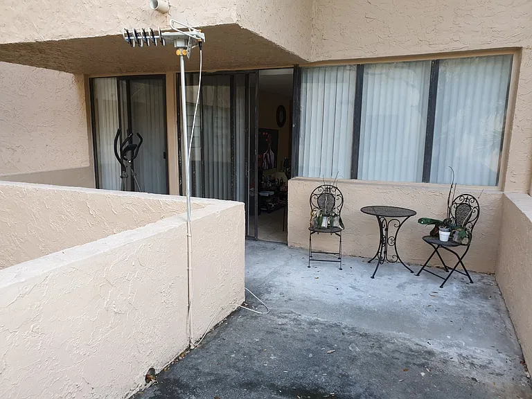 10500 SW 108th Ave #B211 — Photo 1