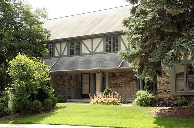 1st image of 1336 Lakeside Dr