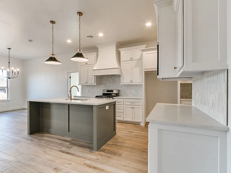 1901 Hollow Crest Ct — Photo 16