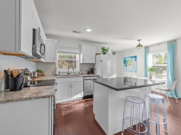 449 Parnell Dr, Raleigh, NC 27610