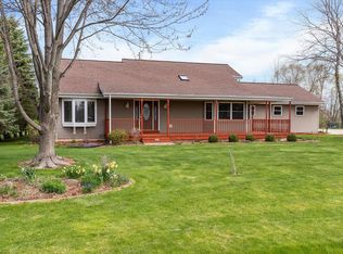 3600 E Elm Rd, Oak Creek, WI 53154