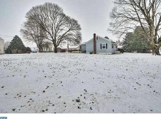 2951 Roberts Rd, Aston, PA 19014