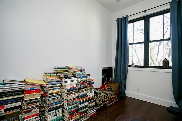 Rented by Rahme Real Estate, LLC | media 19