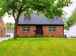 2319 40th St, Des Moines, IA 50310