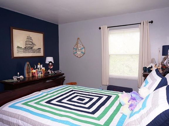 5th image of 5999 Seiler Dr