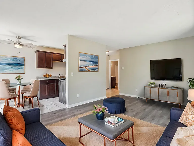 Park West Apartments, LLC — Photo 19