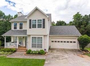 2008 Knoll Tree Dr, Knoxville, TN 37932