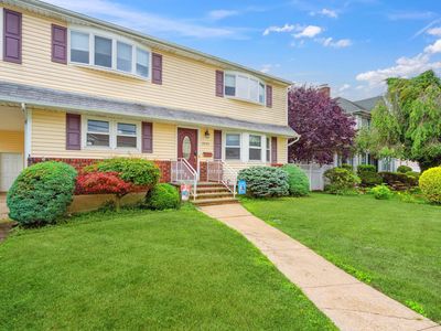 2454 Amherst Street, East Meadow, NY, 11554