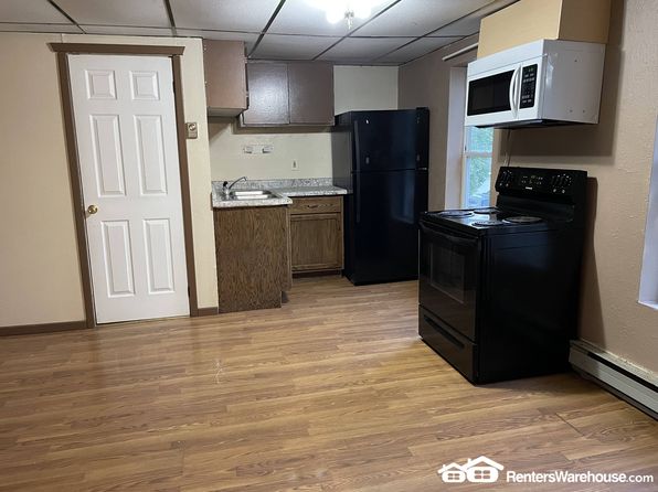 216 1/2 E Slocumb St