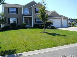 4892 Thunder Cloud Dr, Syracuse, NY 13215