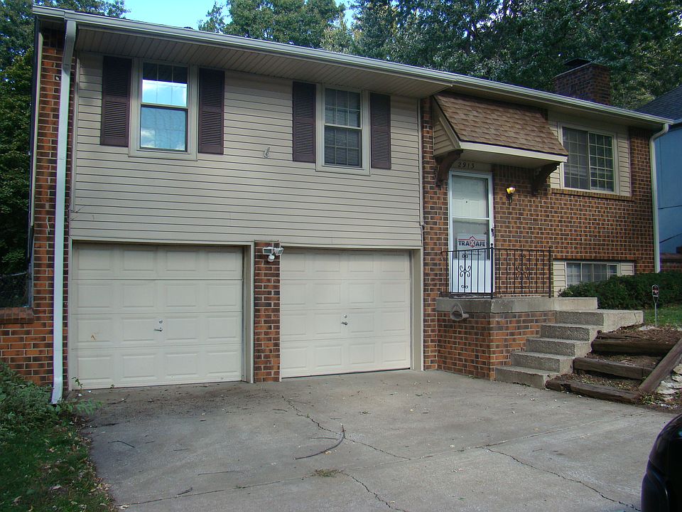 1st image of 2913 NW Kingsridge Dr