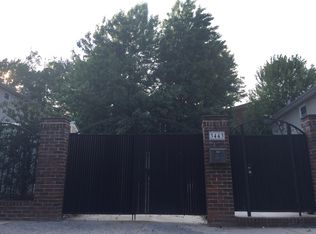 3443 Hylan Blvd, Staten Island, NY 10306