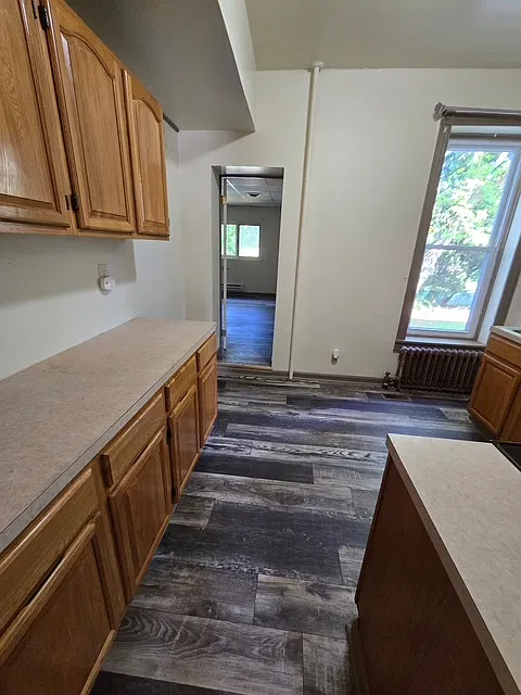 2 bed, $995 — Photo 2
