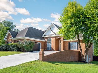 9836 Leslie Sandidge Dr, Ooltewah, TN 37363