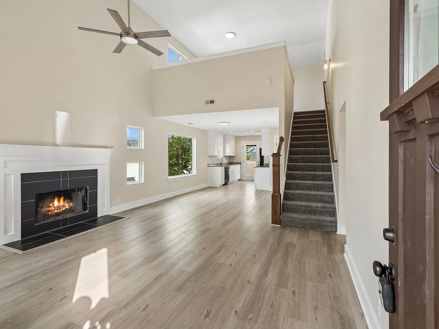 3 bed, 1515 sqft, $2,195 — Photo 2