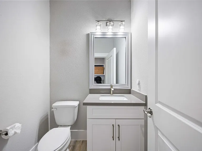 33510 Walnut Xing — Photo 12