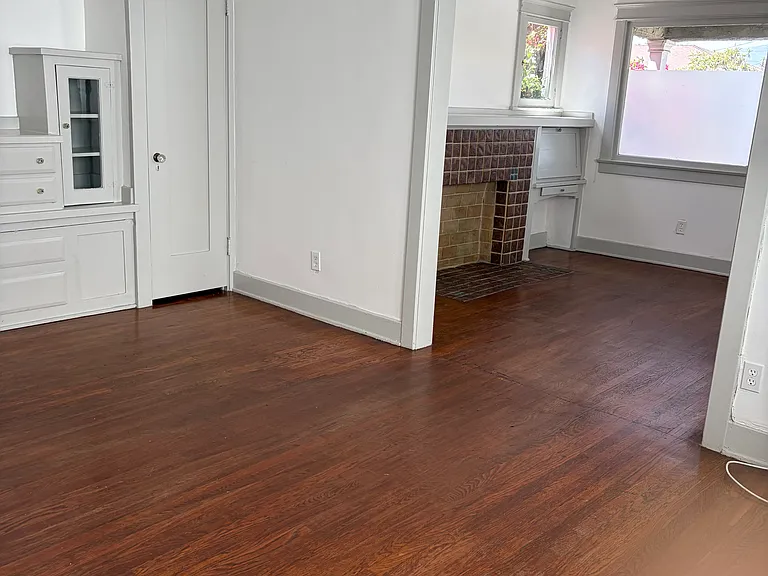340 W Chevy Chase Dr #340 — Photo 9
