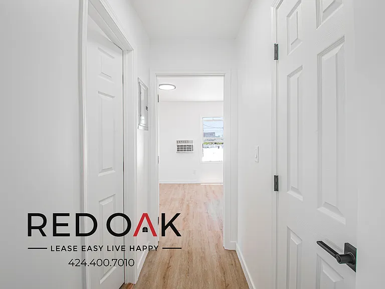 1212 E 76th Pl #7 — Photo 8