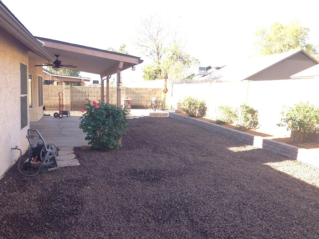 3 bed, 2.5 bath, 1600 sqft, $2,095 — Photo 4