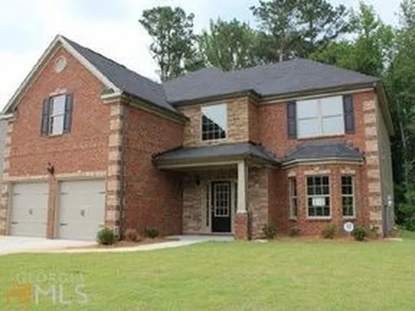 6493 Foggy Oak Dr, Fairburn, GA 30213
