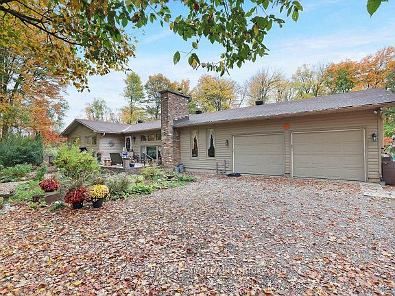 3rd image of 4715 Stonecrest Rd