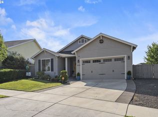 3828 Sherwood Park Dr, Medford, OR