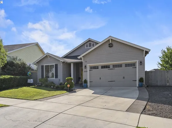 3828 Sherwood Park Dr, Medford, OR 97504