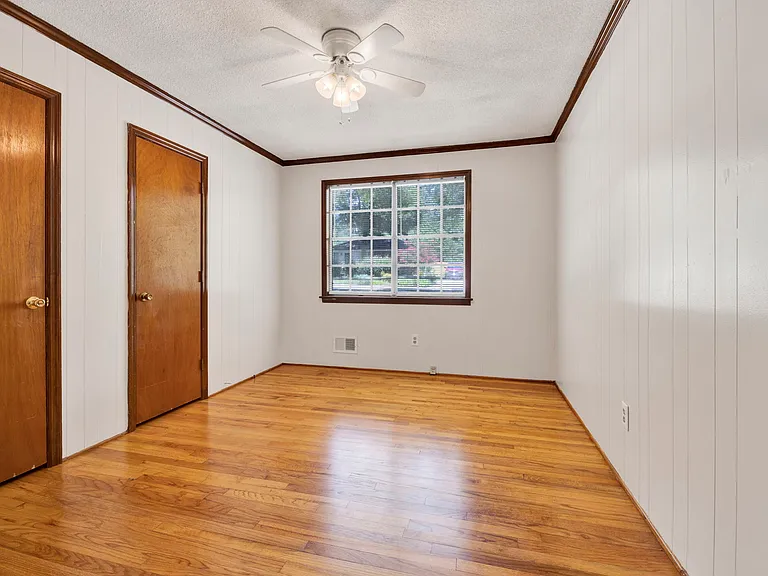 2900 Holt Dr — Photo 15