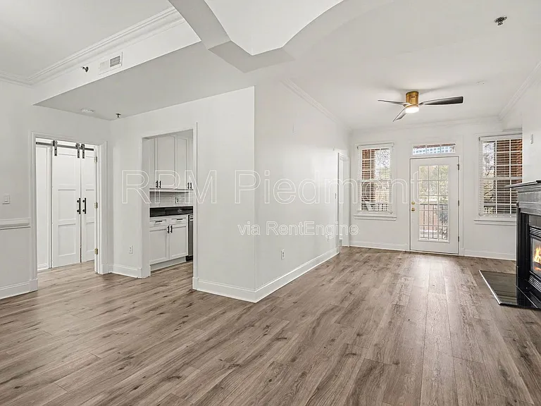 1735 Peachtree St NE #226 — Photo 2