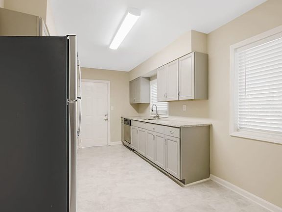 2nd image of 2966 Sylvan Rd