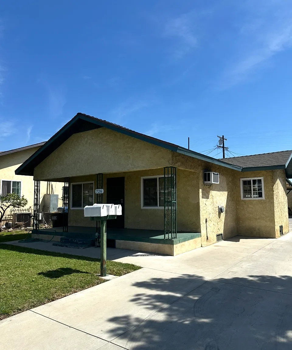 2 bed, 1036 sqft, $2,500 — Photo 2