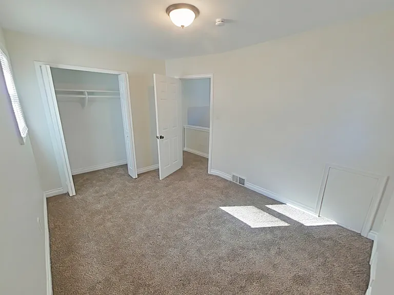 26200 Pinehurst St — Photo 6