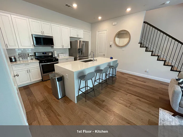 309 Ferndale St — Photo 14