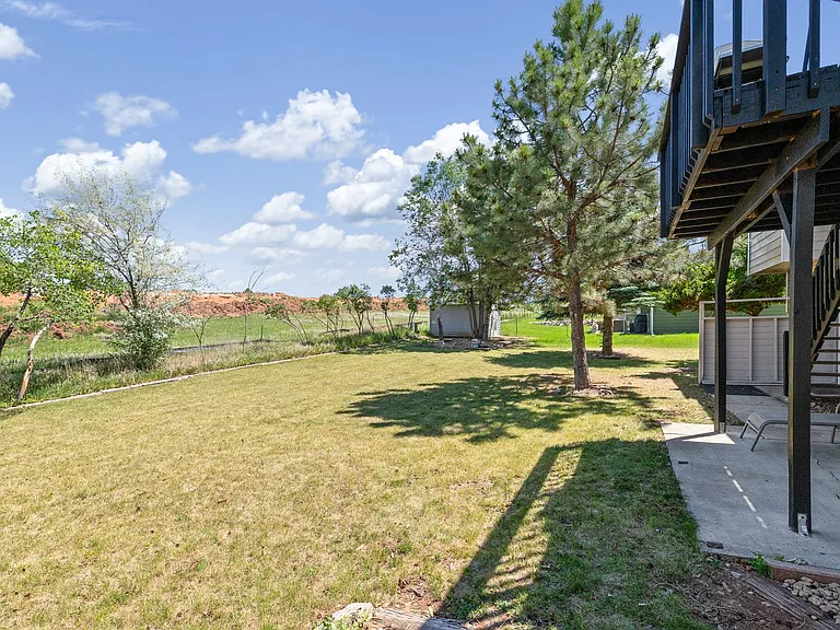 3704 Meadowbrook Dr — Photo 26