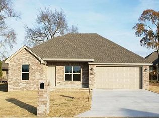 2733 Ridgewood Rd, Searcy, AR 72143