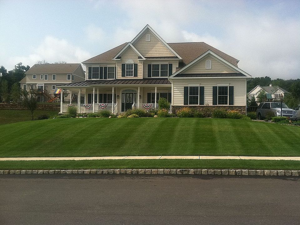 1st image of 68 Fredrick Dr