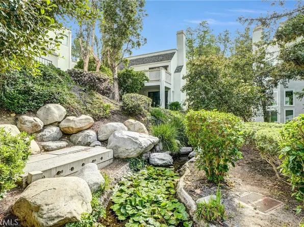 190 N Singingwood St Unit 6, Orange, CA 92869