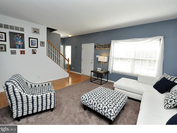 4th image of 7 Linda Ln