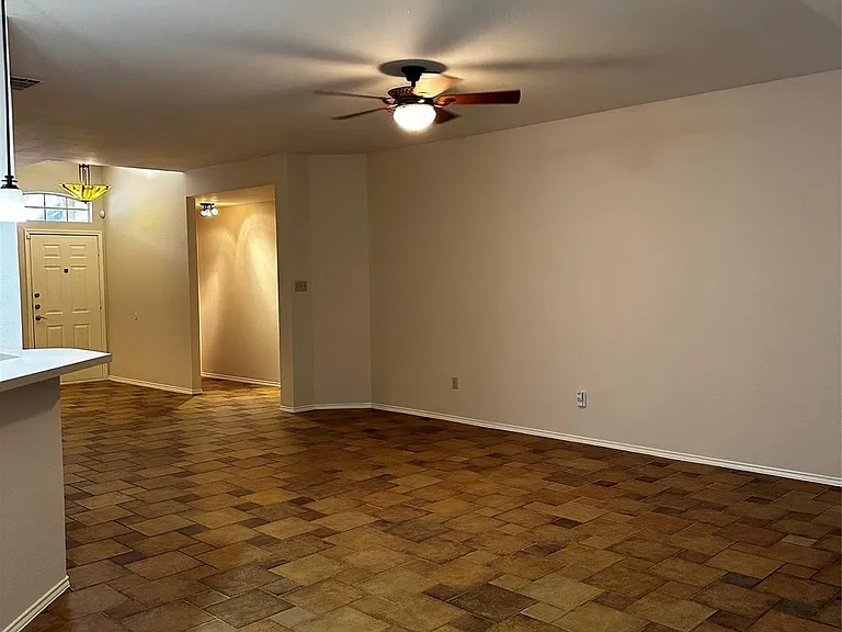 8007 Bounty Trl — Photo 13