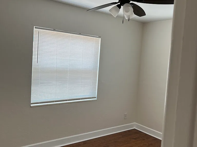5129 Emerson Ave S — Photo 13