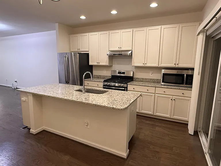 23910 Catawba Hill Dr — Photo 15