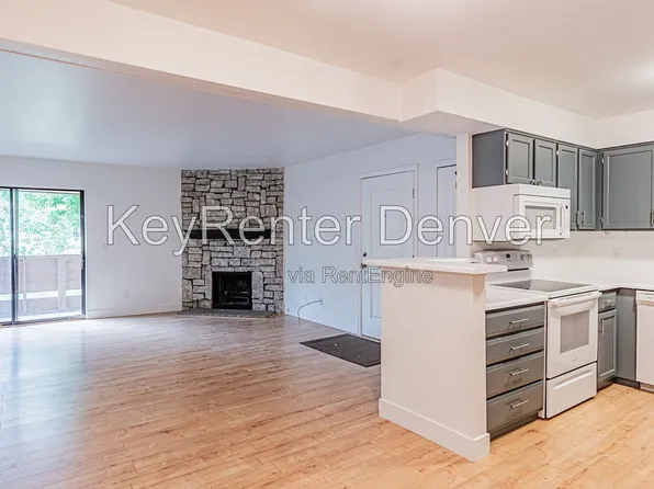3305 S Ammons St APT 1-105, Denver, CO 80227