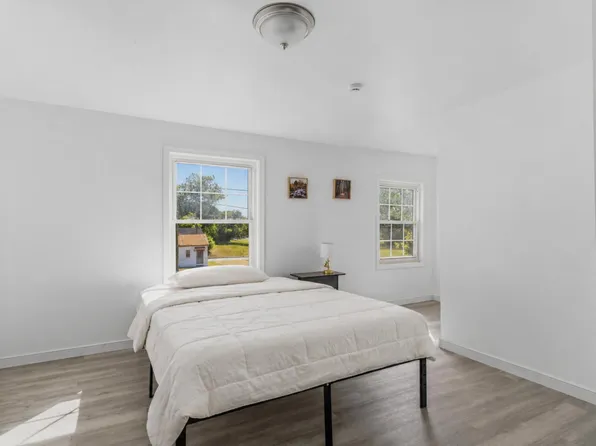 (undisclosed Address), Petersburg, VA 23803