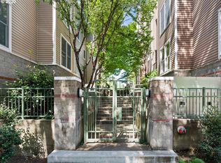 1616 S Harbor Way, Portland, OR